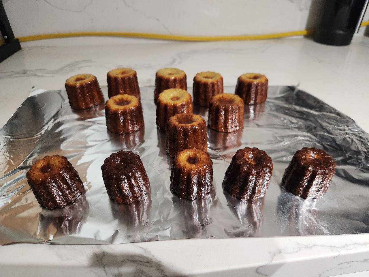 Marmalade Canelé | Copper Baked | Ultra-Crisp Caramelized Crust | 6+ Pastries | Real Vanilla Beans / French Pastries