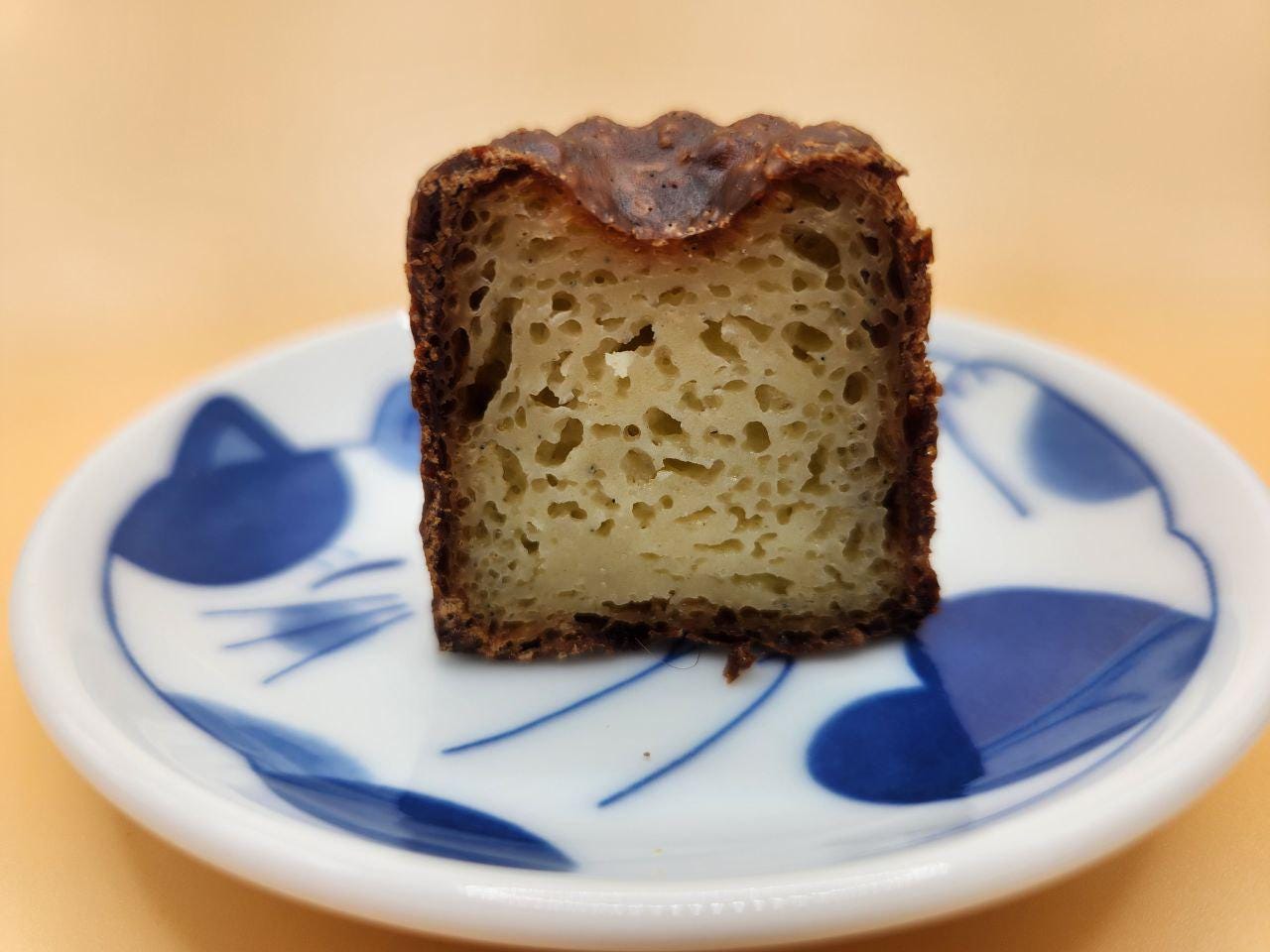 Classic Canelé de Bordeaux | Copper Baked | Ultra-Crisp Caramelized Crust | 6+ Pastries | Real Vanilla Beans / French Pastries
