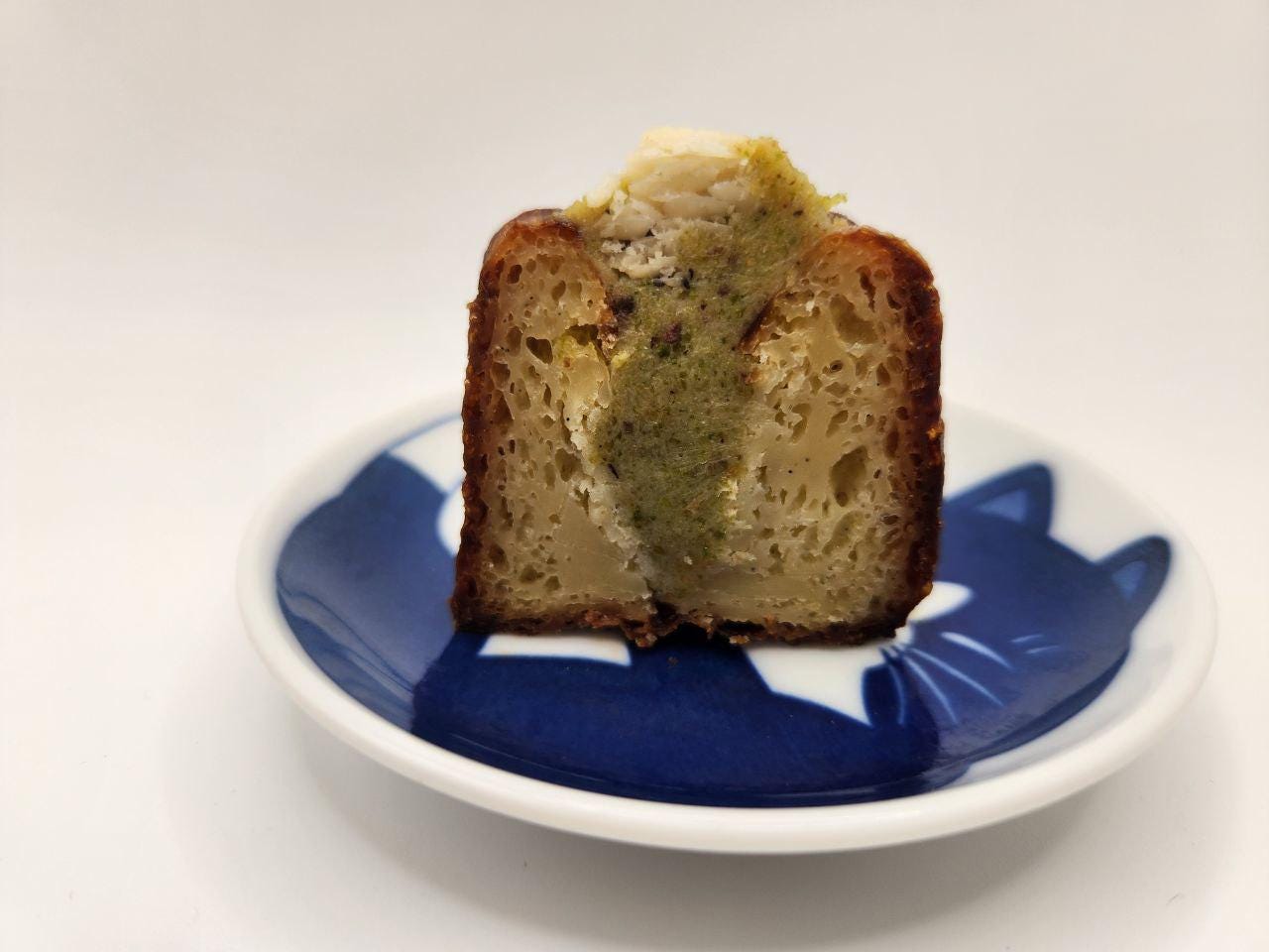 Pistachio Ganache Canelé | Copper Baked | Ultra-Crisp Caramelized Crust | 6+ Pastries | Real Vanilla Beans / French Pastries